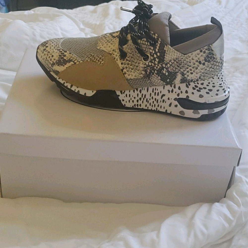 Steve Madden